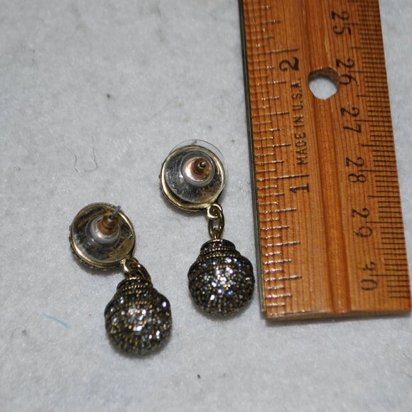 Heidi Daus “Museum Madness” Black Diamond Crystal Drop Earrings - Picture 4 of 4